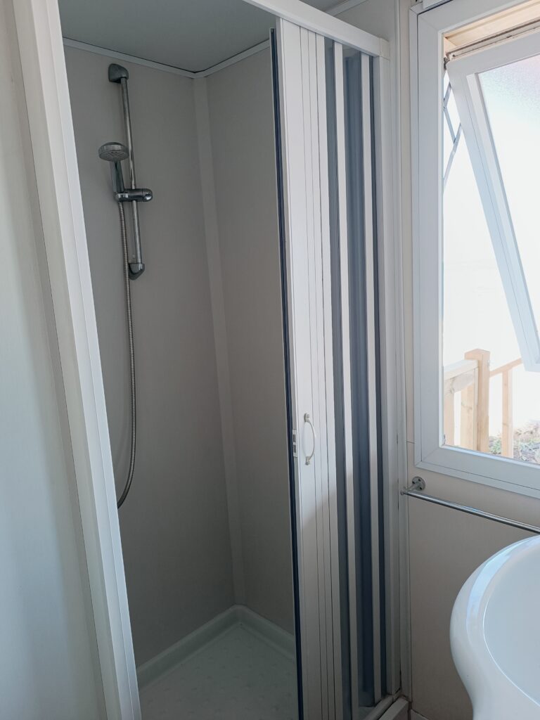 1713065225835_1713065214670